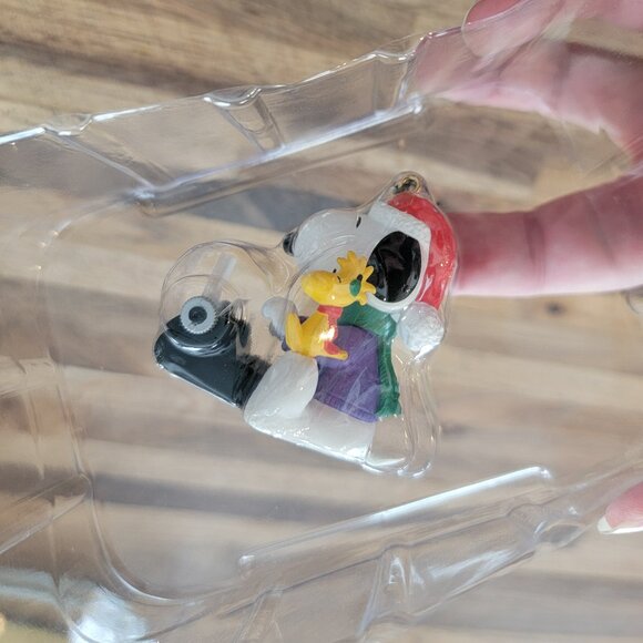 2002 Limited Edition Peanuts Snoopy Literary Ace Hallmark Keepsake Ornament - Picture 4 of 12